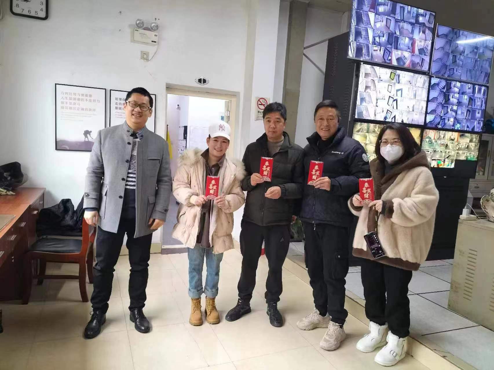开工赠利是，新春迎福祉——集团派发开工福利